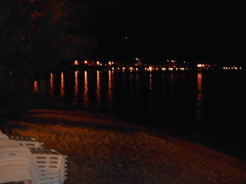 Strand bei Nacht Bluesun Hotel Neptun