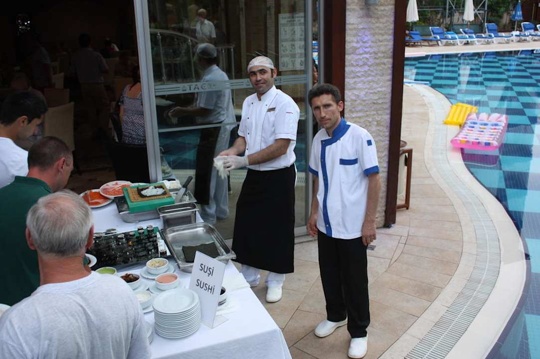 Sushi Tac Premier Hotel & Spa