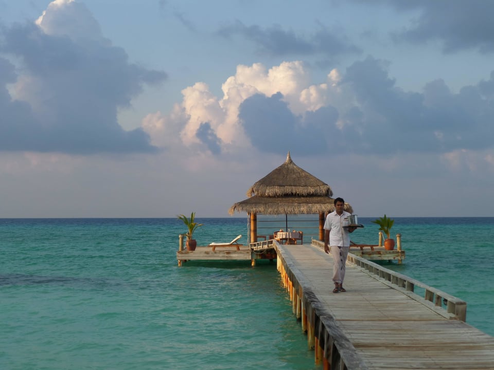 Serenade Jetty bei Laguna Bar Kuramathi Maldives