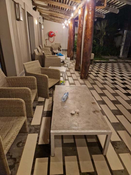 Außenansicht Crystals Beach Resort Belle Mare, a member of Radisson Individuals