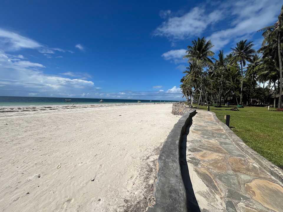 Strand Neptune Village Beach Resort & Spa