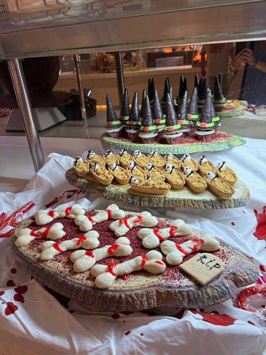 Gastro Royal Taj Mahal Hotel
