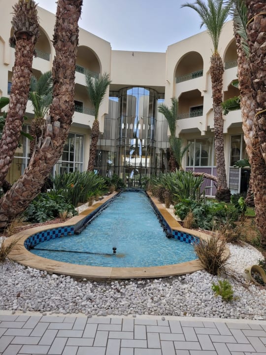 Gartenanlage Iberostar Waves Averroes