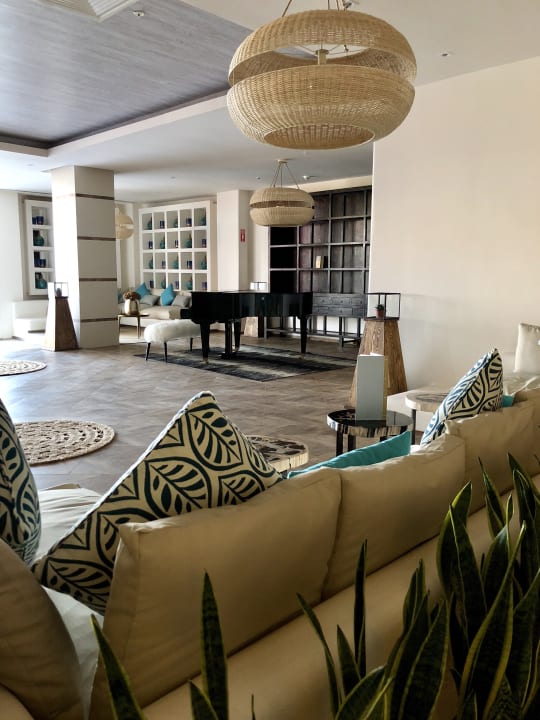 Lobby Design Plus Seya Beach Hotel
