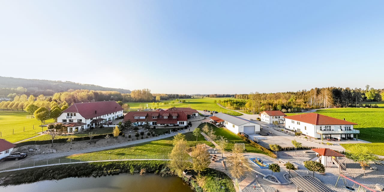 Außenansicht Hotel Hofgut Tiergarten