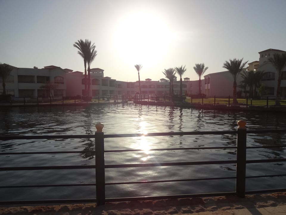Und 4 Pickalbatros Dana Beach Resort - Hurghada