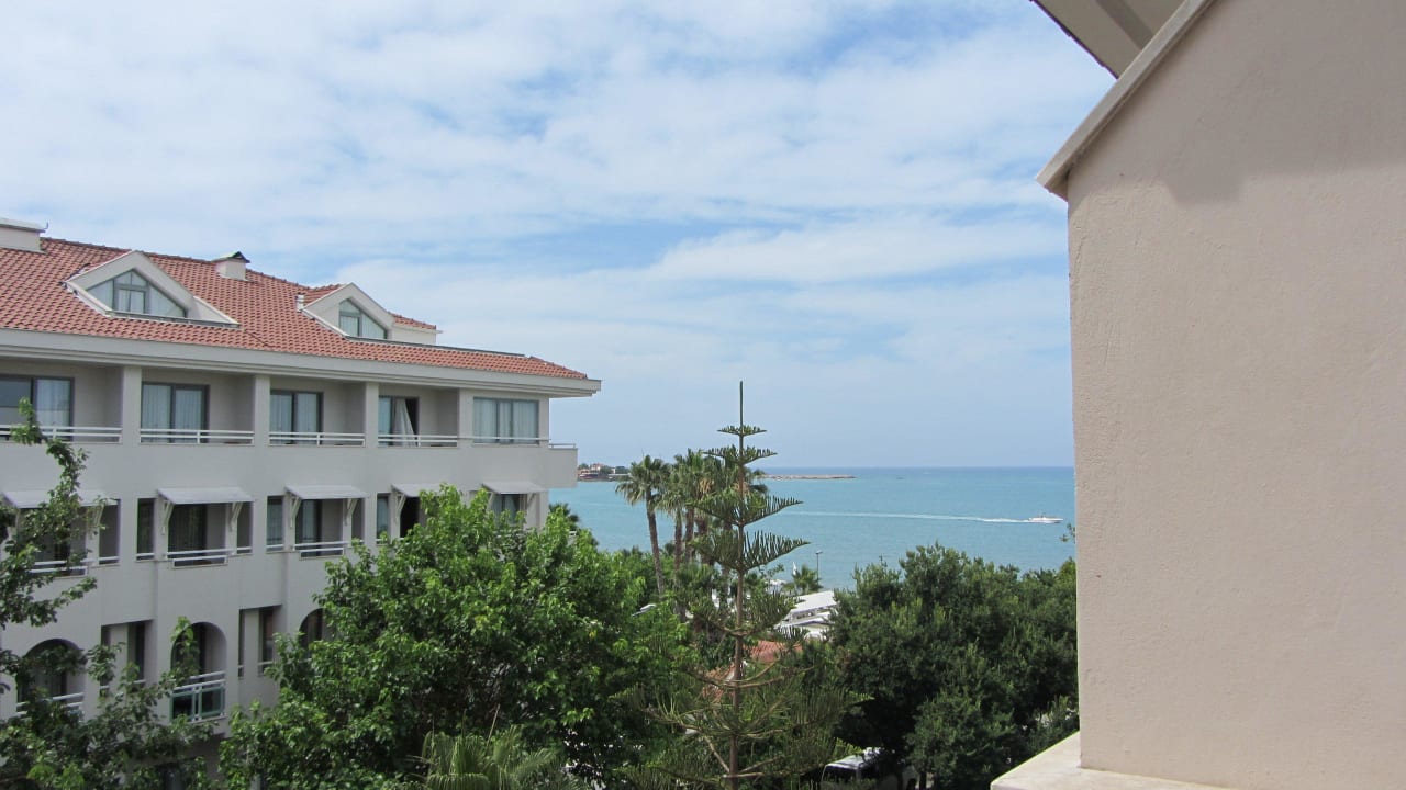 Ausblick vom Balkon Trendy Side Beach Hotel - Adults only