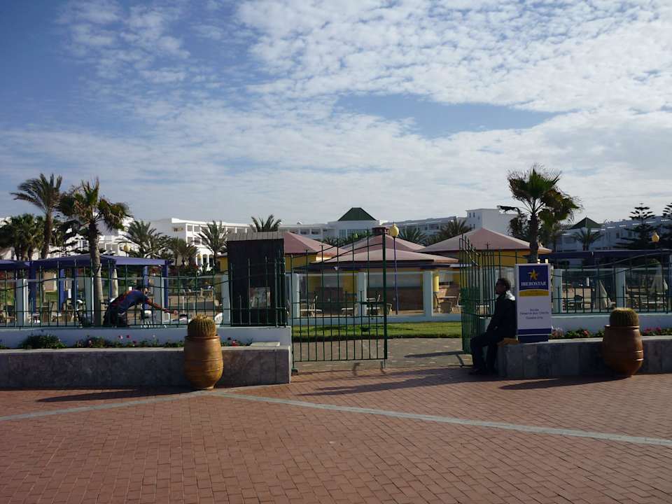 Widok od strony plaży Iberostar Waves Founty Beach