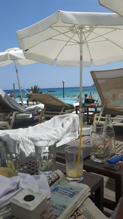 Pool mittags Son Moll Sentits Hotel & Spa