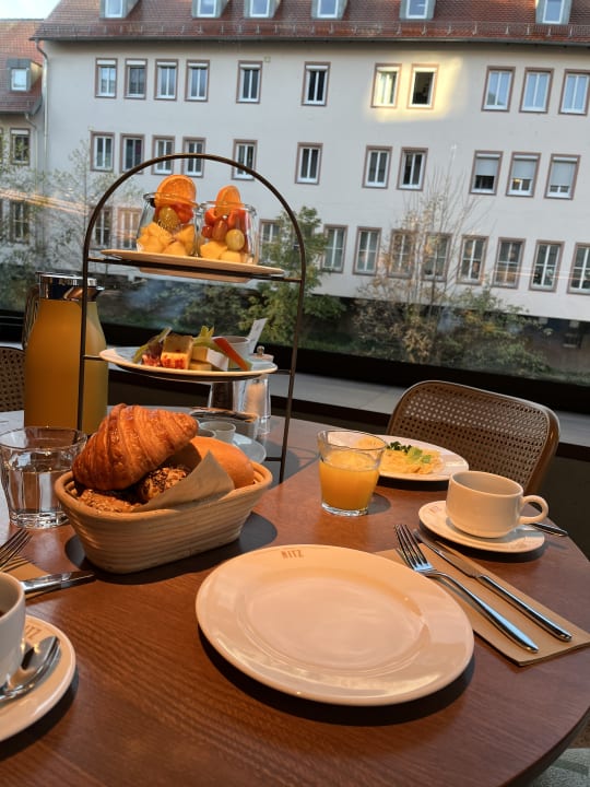 Gastro Karl August - a Neighborhood Hotel