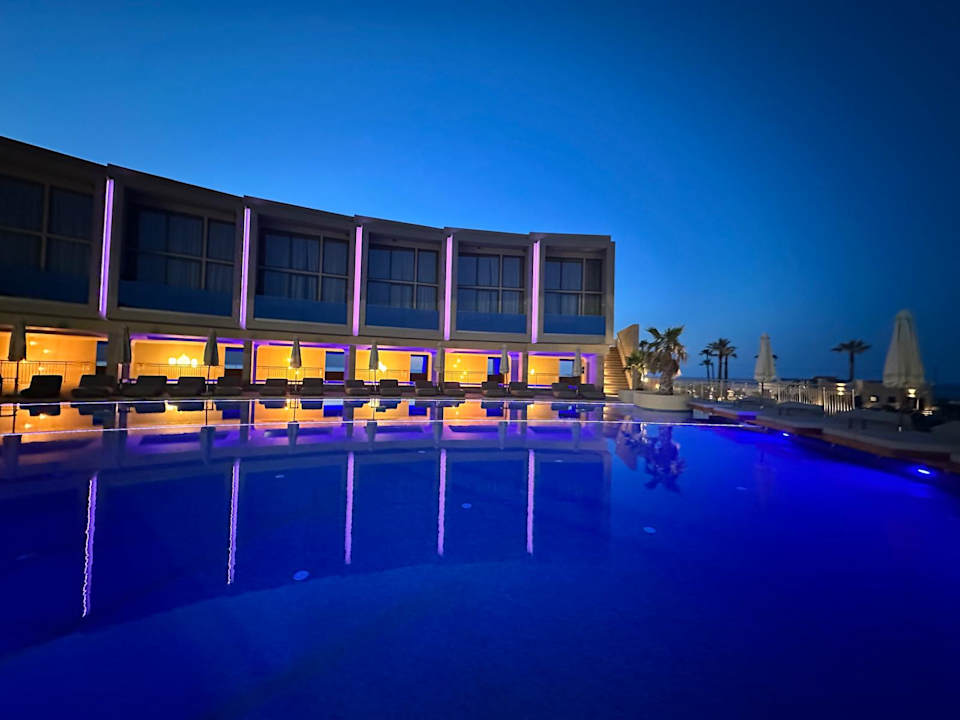 Pool Ventale Island Breeze Resort