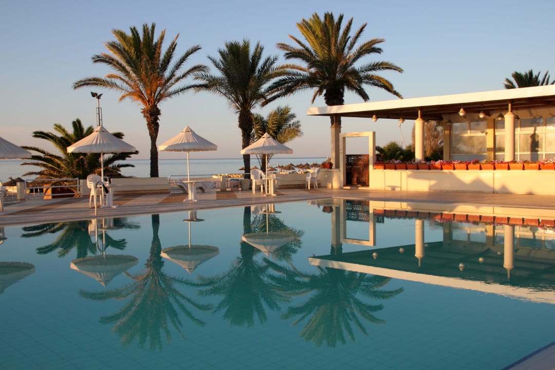 Am Pool Omar Khayam Resort & Aquapark