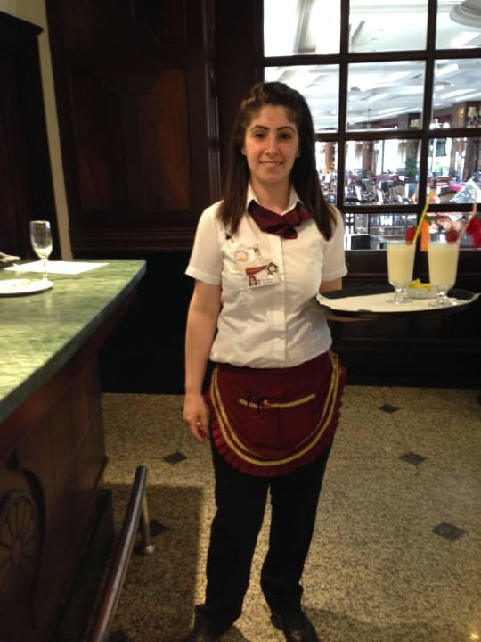 Ösge immer freundlich und fleißig Hotel Delphin Palace