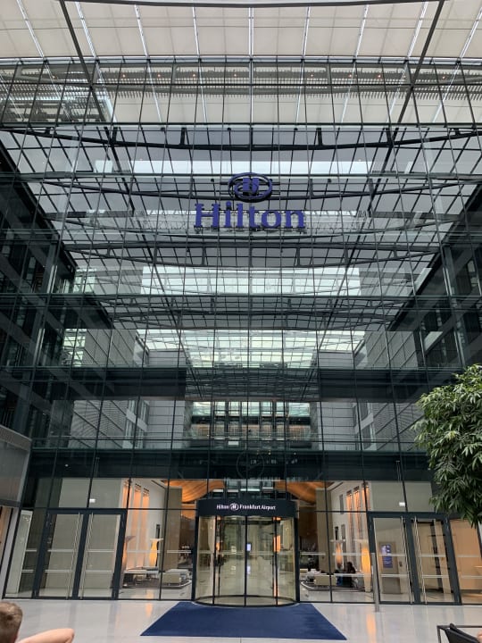Lobby Hilton Frankfurt Airport