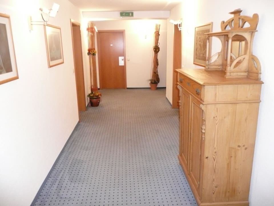 Flur zu den Zimmern Hotel Ulmer Stuben