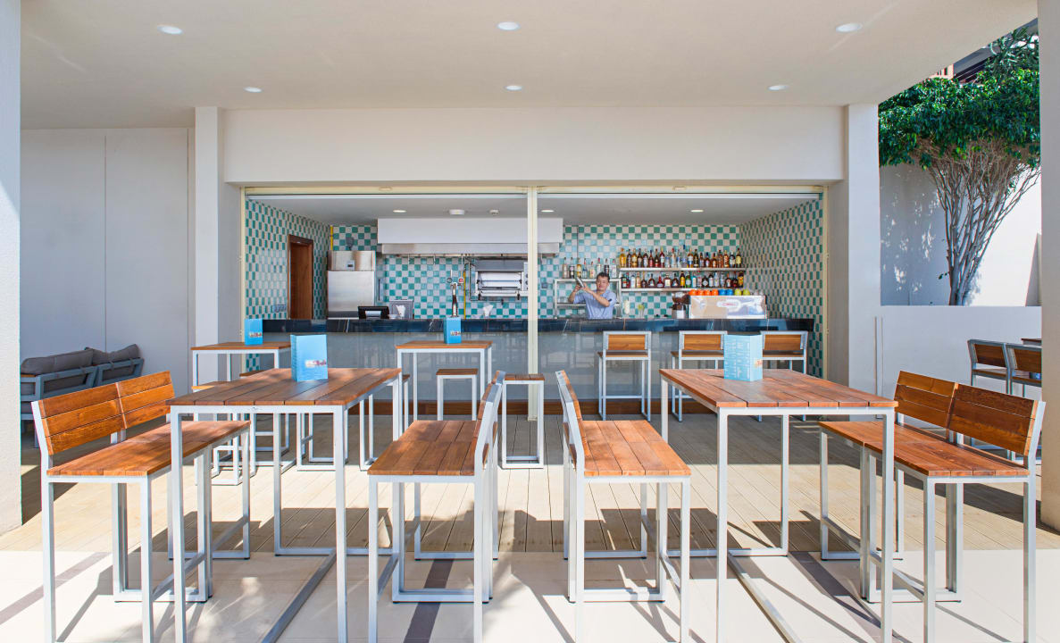 Restaurant Hilton Garden Inn Ras Al Khaimah