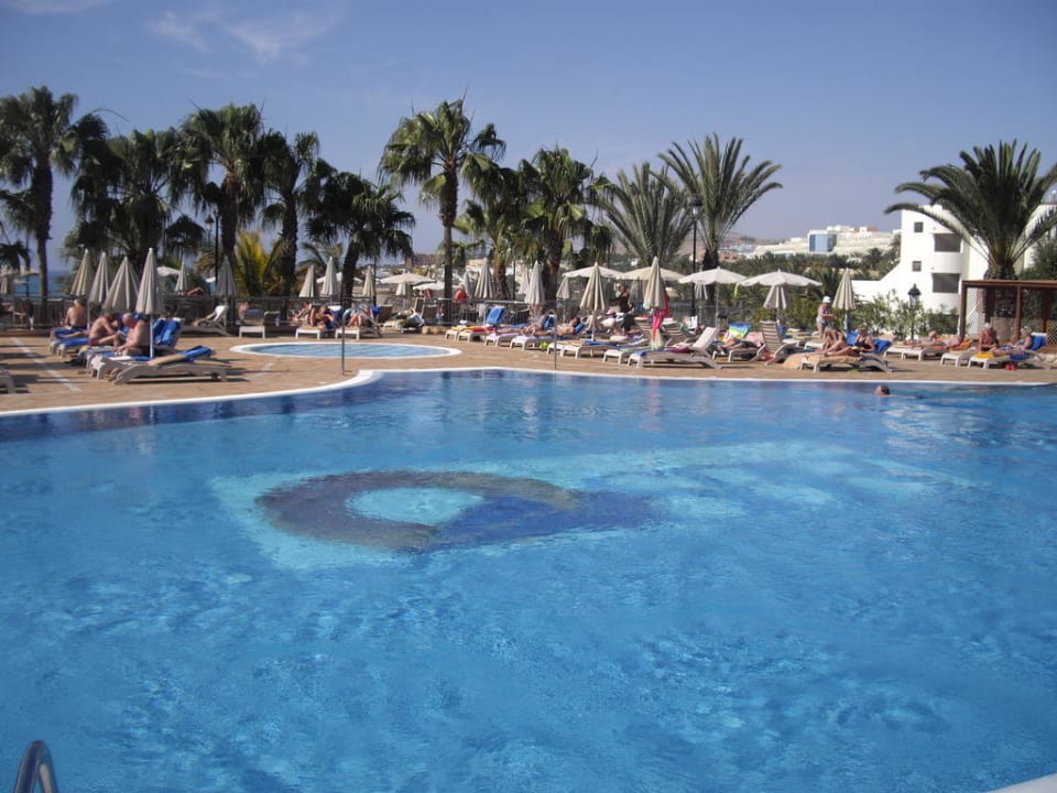 Pool SBH Hotel Taro Beach