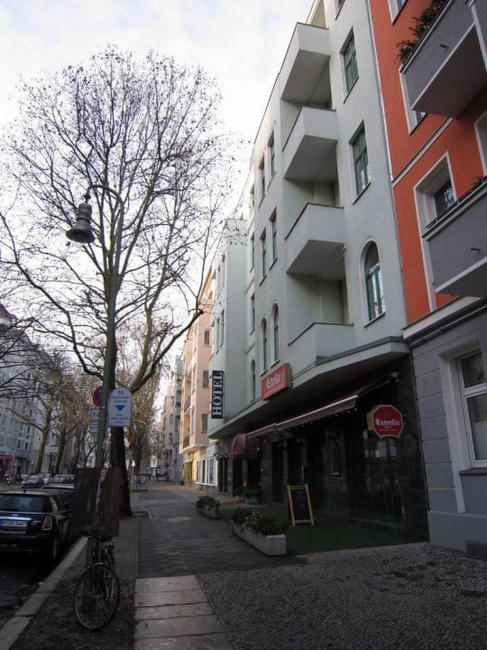 Street view Artim Hotel