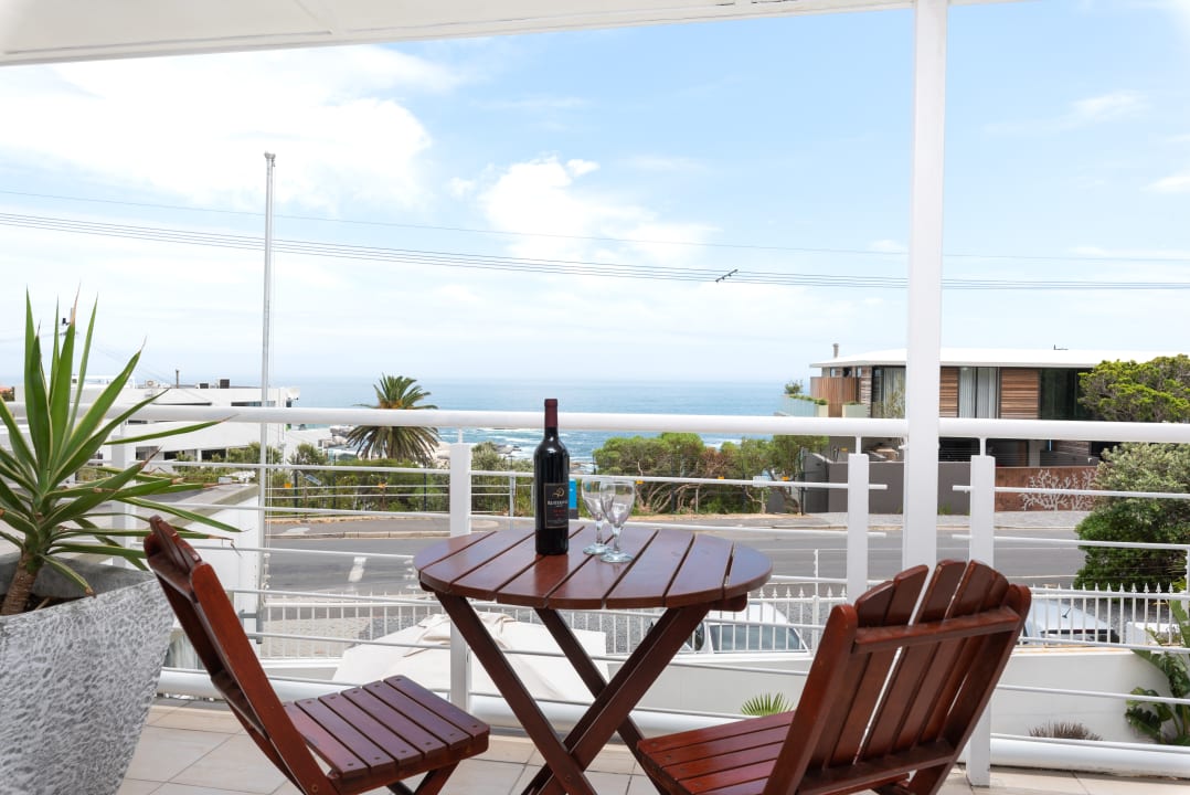 Ausblick 61 On Camps Bay Guesthouse