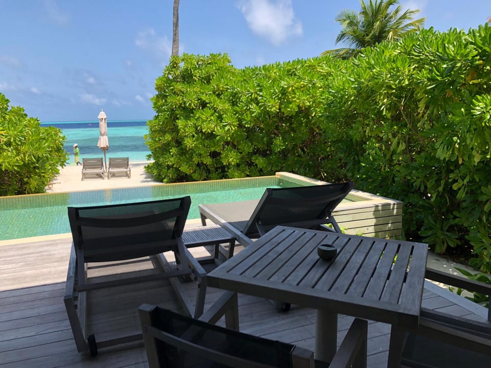 Ausblick Hurawalhi Island Resort Maldives