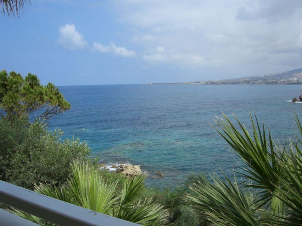 Blick aus dem Zimmer aufs Meer Hotel Cynthiana Beach