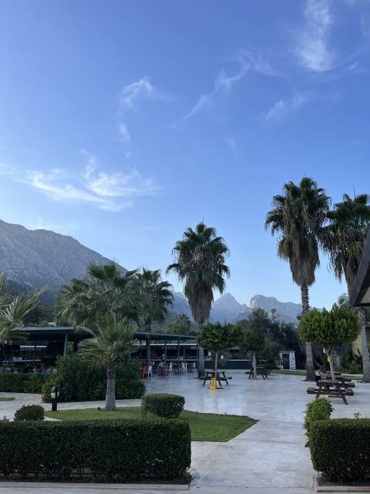 Gartenanlage Dosinia Luxury Resort