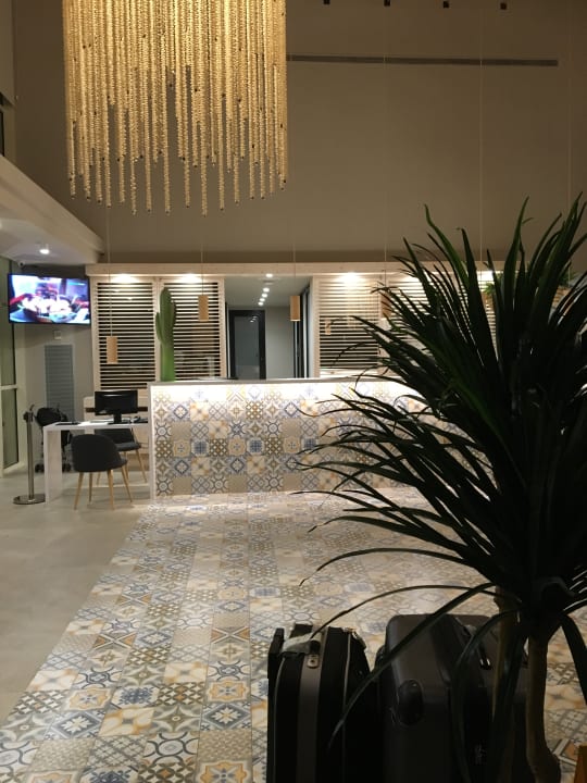 Lobby Protur Floriana Resort Aparthotel