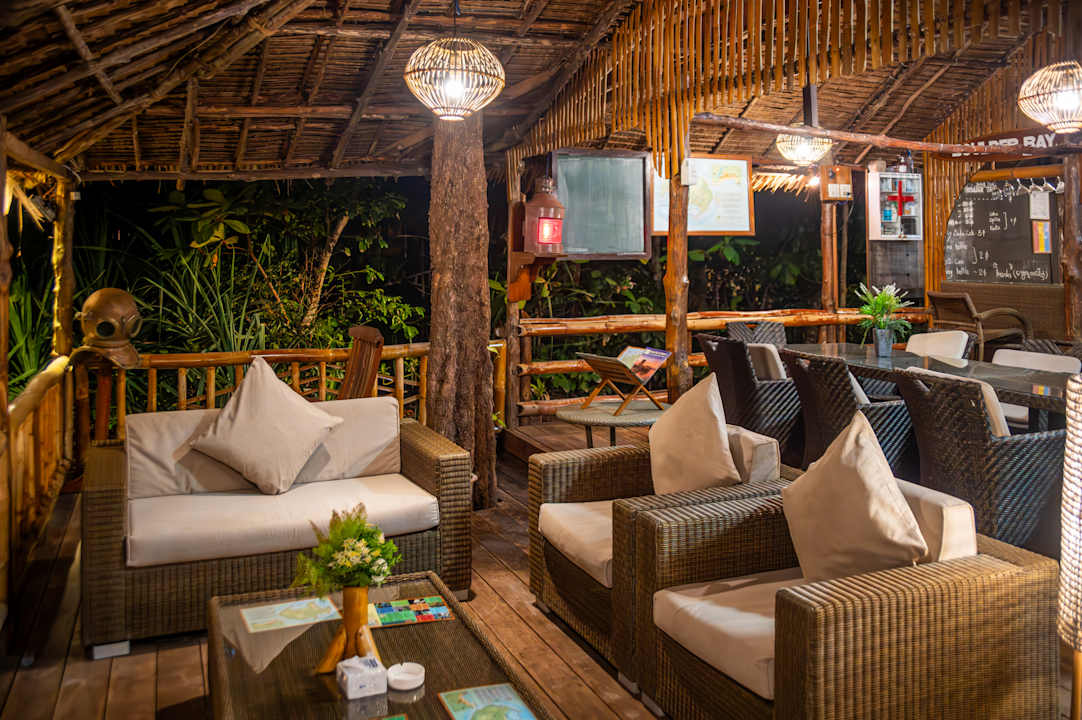 Lobby Boulder Bay Eco Resort - Nga Khin Nyo Gyee Island