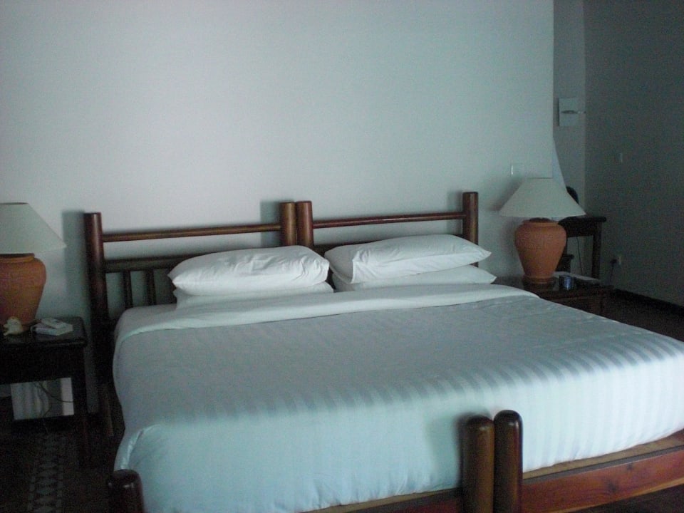 Grosses Kingsizebett Kihaa Maldives