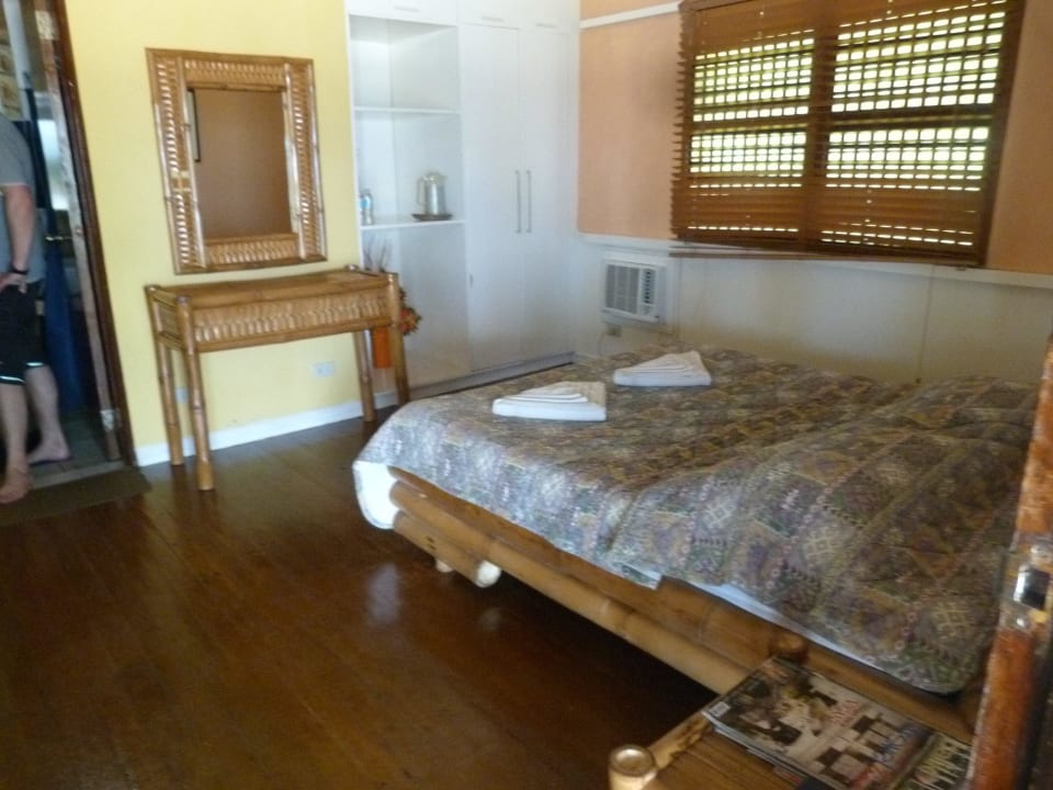 Schlafzimmer Balicasag Island Dive Resort