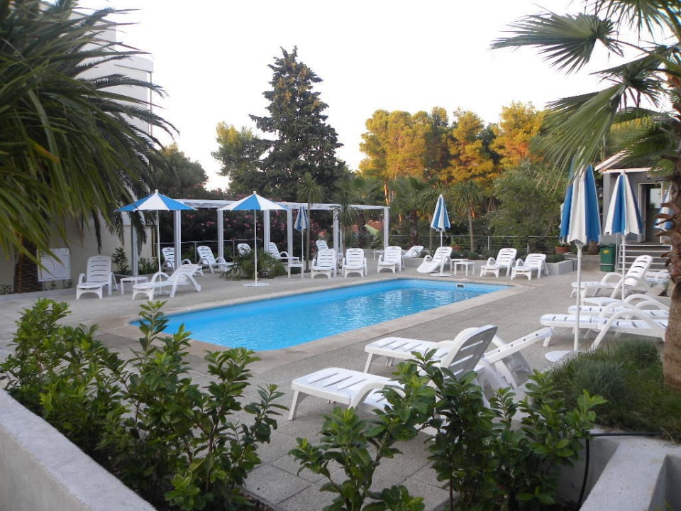 Bazén pri pavilóne Waterman Svpetrvs  Resort