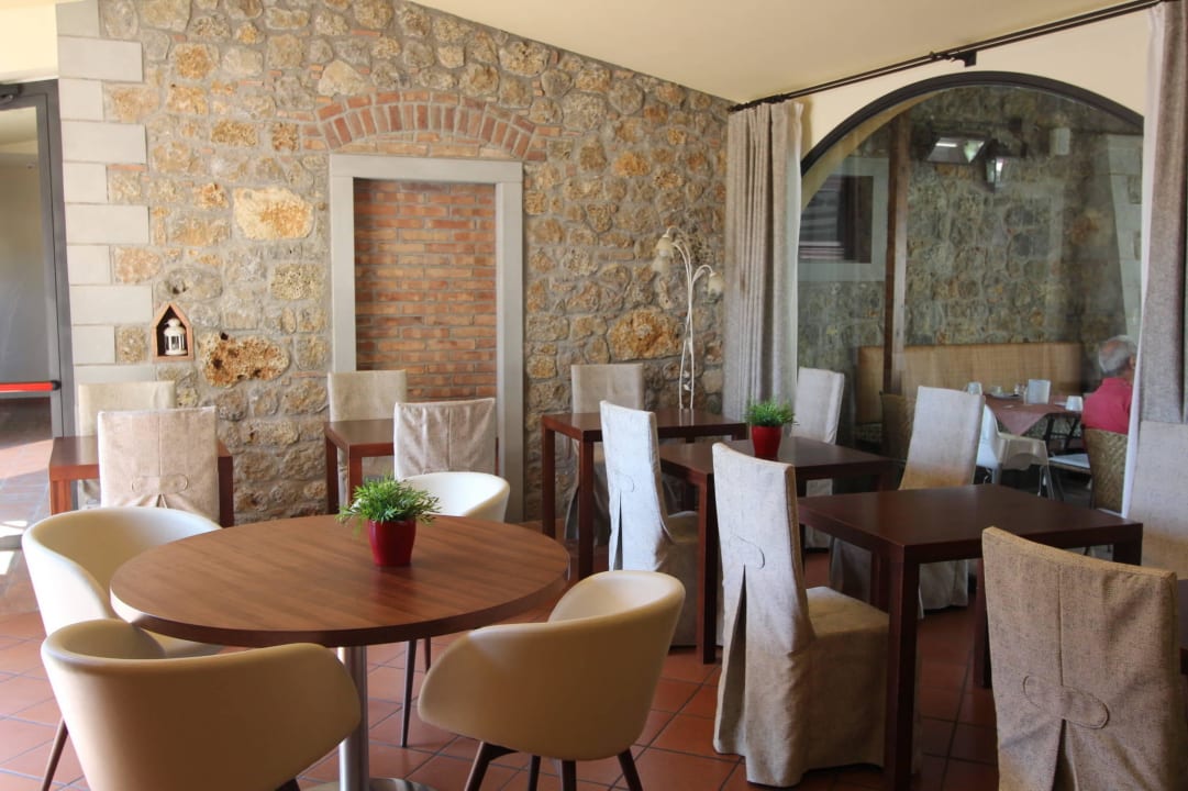 Frühstücksrestaurant Hotel Casolare le Terre Rosse