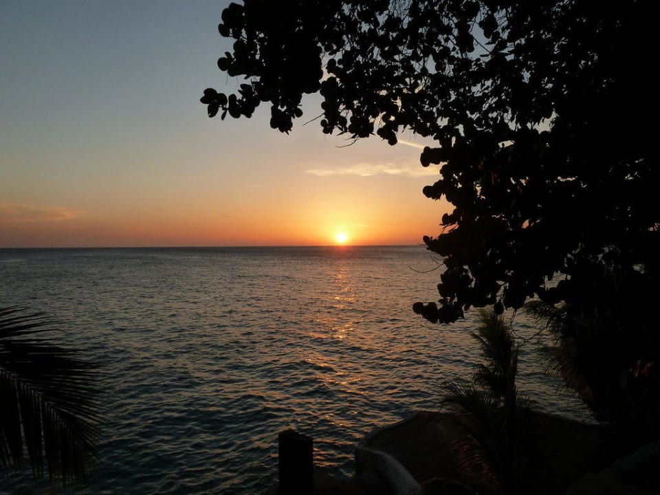 Nochmal Sonnenuntergang Sun Reef Village on Sea