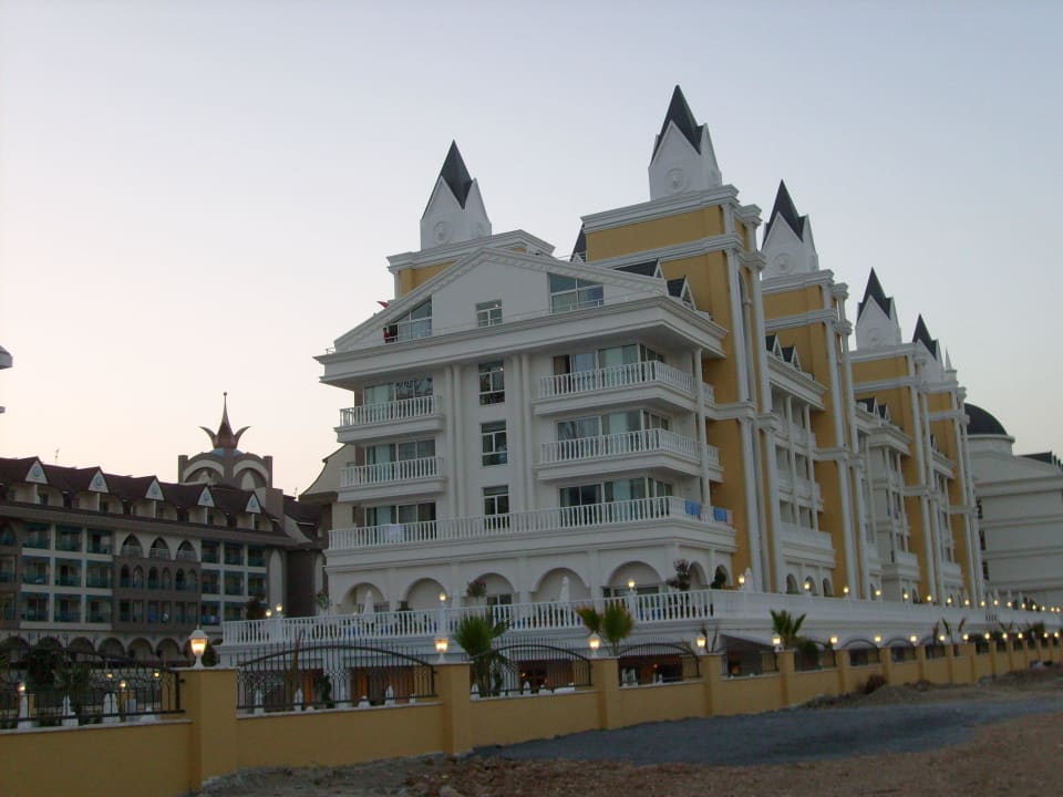 Östliche Hotelansicht Dream World Resort & Spa