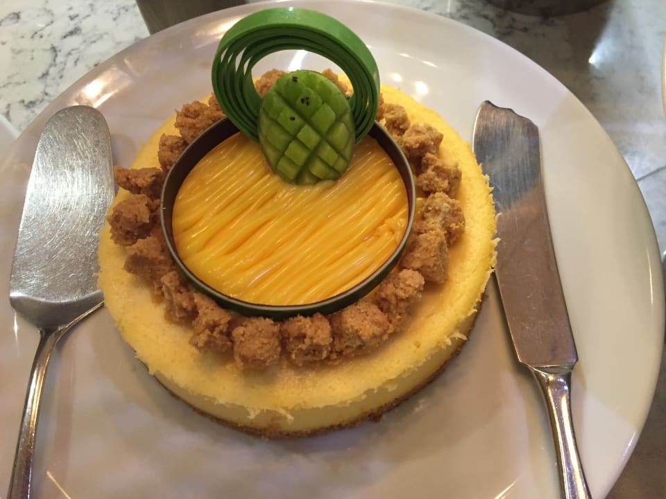 Restaurant Acanthus Cennet Barut Collection