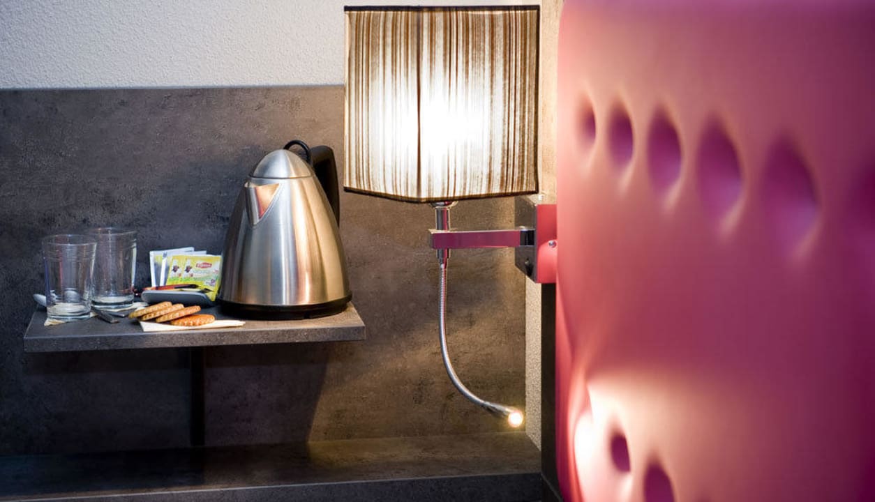 Tea and coffee maker Hotel Carré Vieux Port Marseille