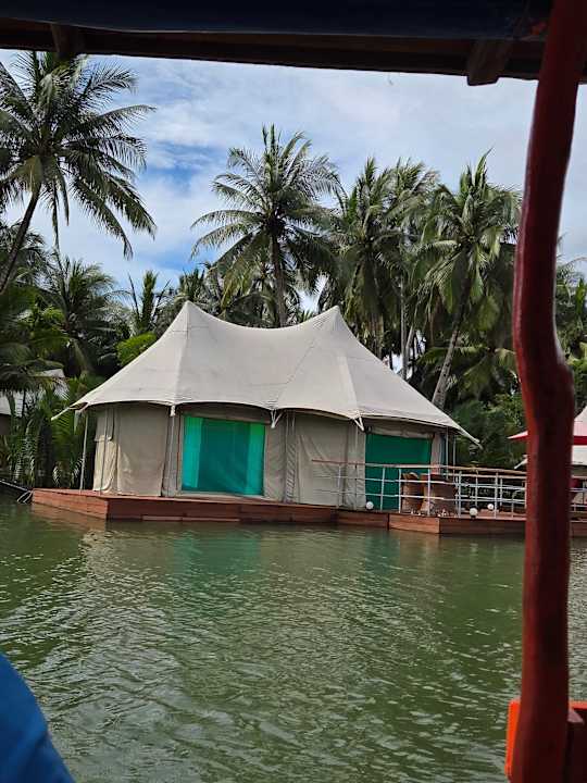 Außenansicht Canvas and Orchids Retreat