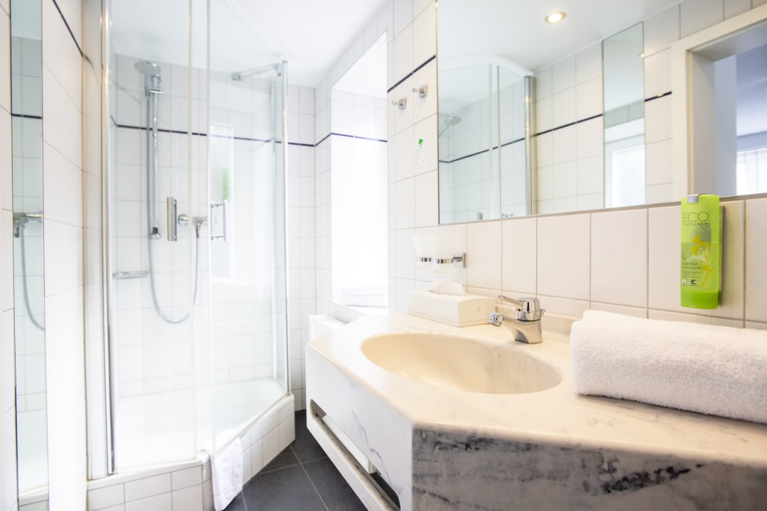 Zimmer sevenDays Hotel Karlsruhe