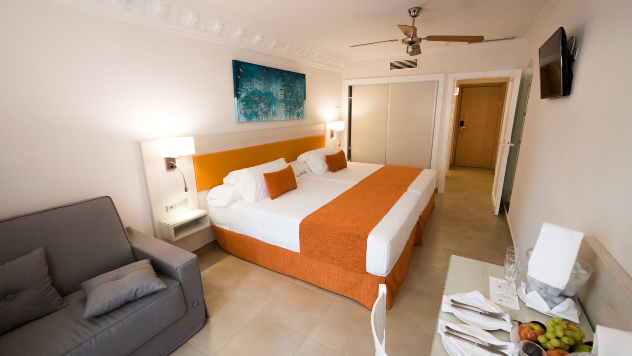 Zimmer Diver Roquetas Hotel by Senator