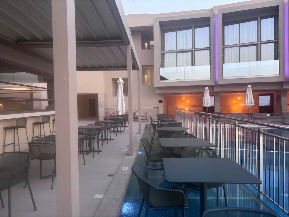 Gastro Ventale Island Breeze Resort