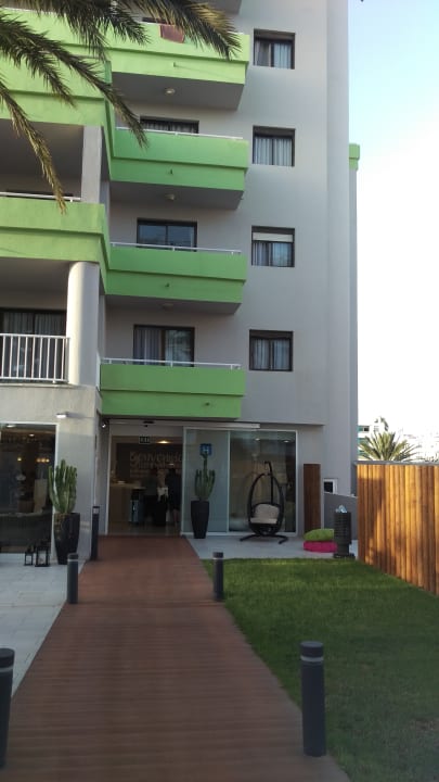 Außenansicht Hotel LIVVO Anamar Suites