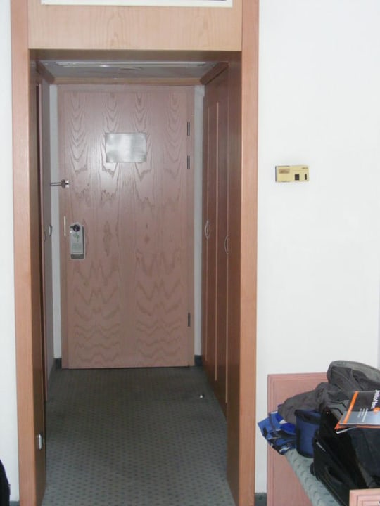 Eingangsbereich im Zimmer Hotel Özkaymak Falez