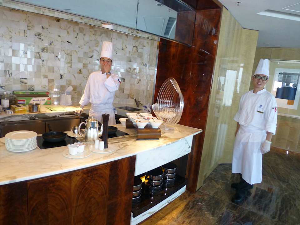 Büffet im Ritz-Carlton Club  Hotel The Ritz-Carlton Hongkong