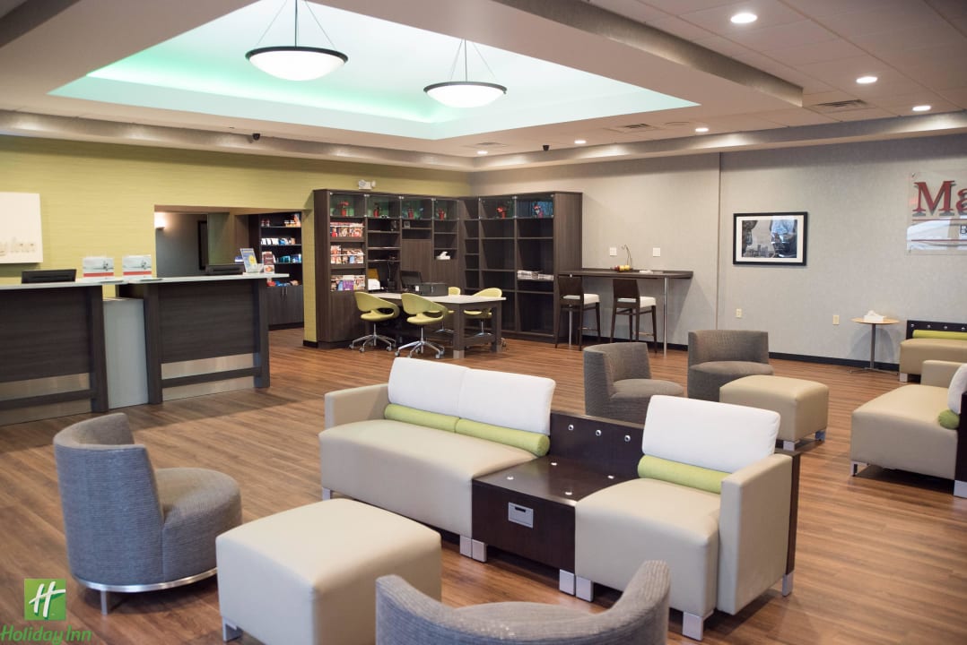 Lobby Holiday Inn Pittsburgh-Monroeville
