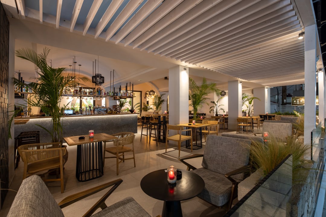 Gastro Sentido More Meni Residence & Suites