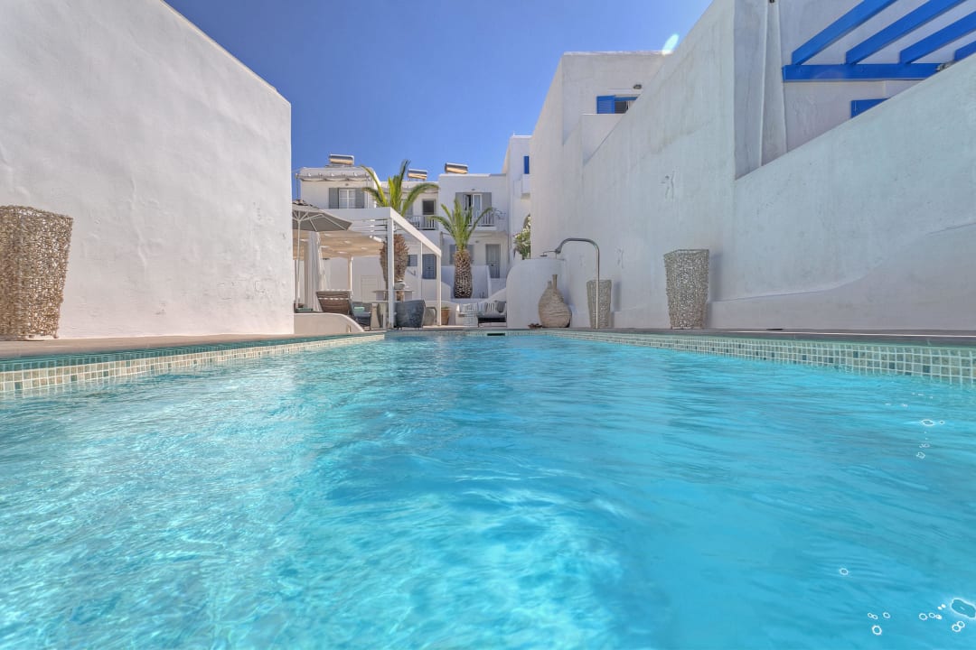 Pool Lilly Residence All Suites Hotel