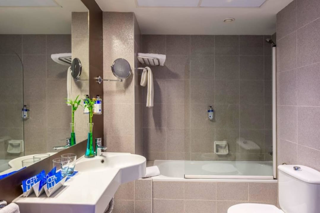 Bathroom Cordoba Medina Azahara