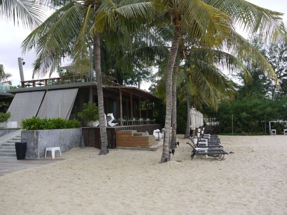 Liegestühle & Pool-Bar Veranda Resort & Villas Hua Hin Cha Am