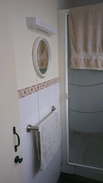 Ortstypische Badezimmerinstallation The Fox And Hounds Inn