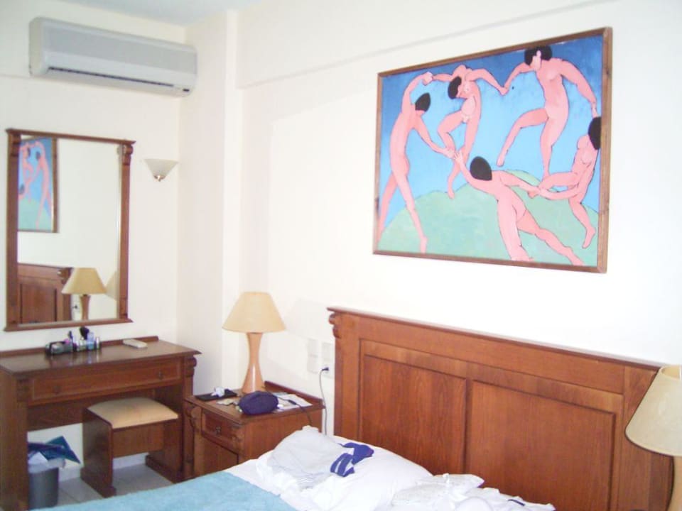 Blick ins Zimmer Hotel Alexander House